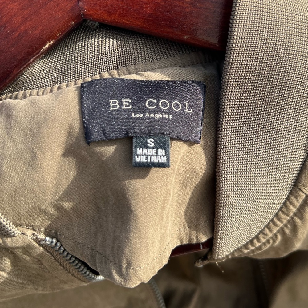 Light Jacket - Picture 3 of 3